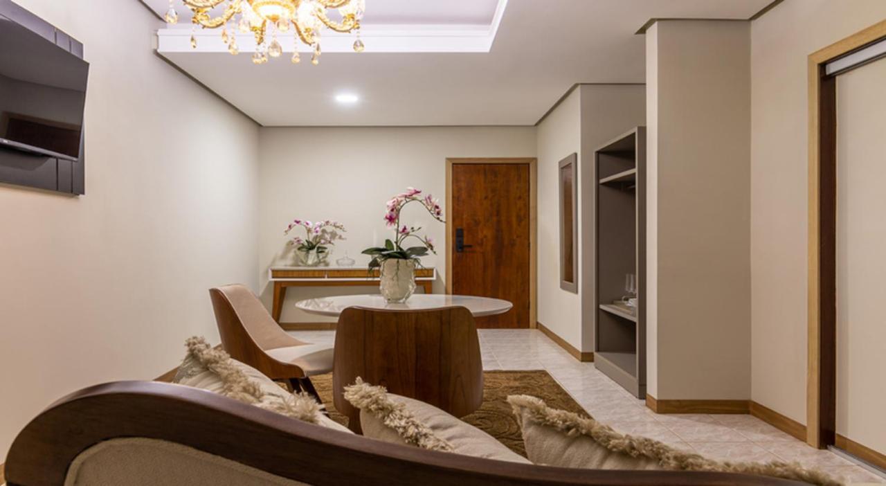 Hotel Dan Inn Uberlandia By Nacional Inn Exterior photo