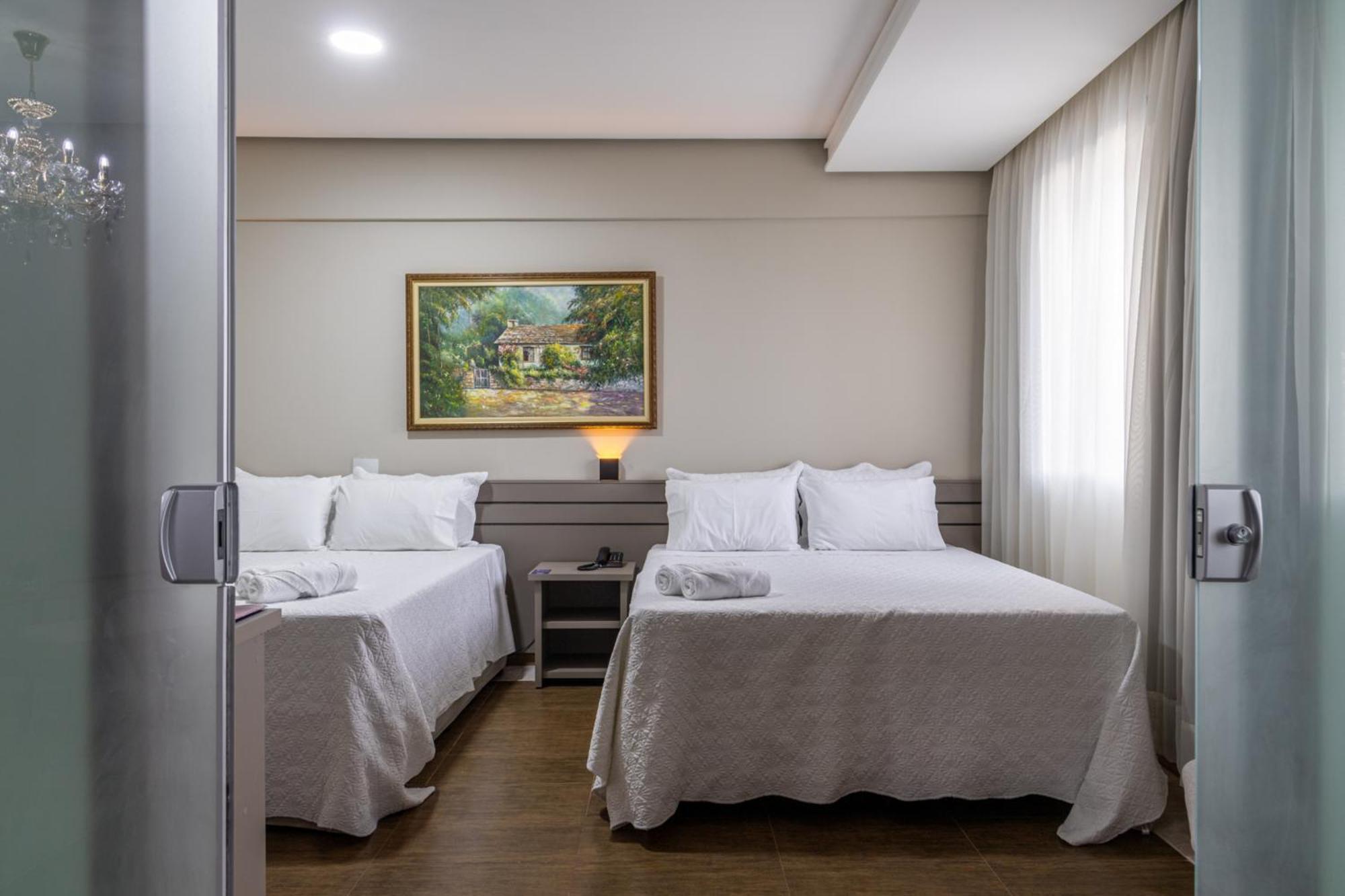 Hotel Dan Inn Uberlandia By Nacional Inn Exterior photo